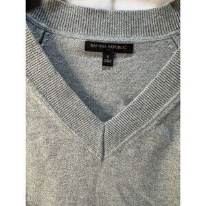 Banana Republic Premium Luxe Knit Gray Long Sleeves V Neck Sweatshirt Women's S